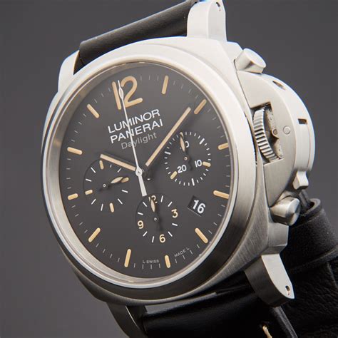 panerai luminor chronoday.